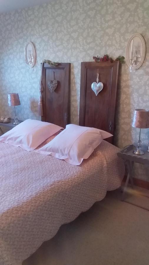Chambre De Rose - Le Refuge Des Parachutistes - En Bordure Du Marais Neuville-au-Plain Экстерьер фото